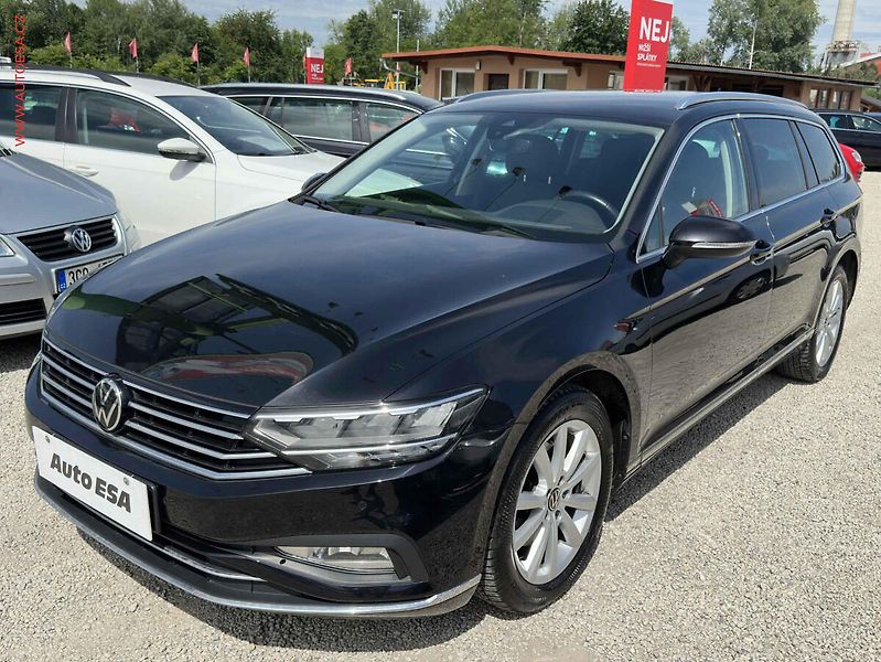 Volkswagen Passat (2022) 2.0 TSi, 2.maj,ČR, DSG, navi - fotka 3 z 22