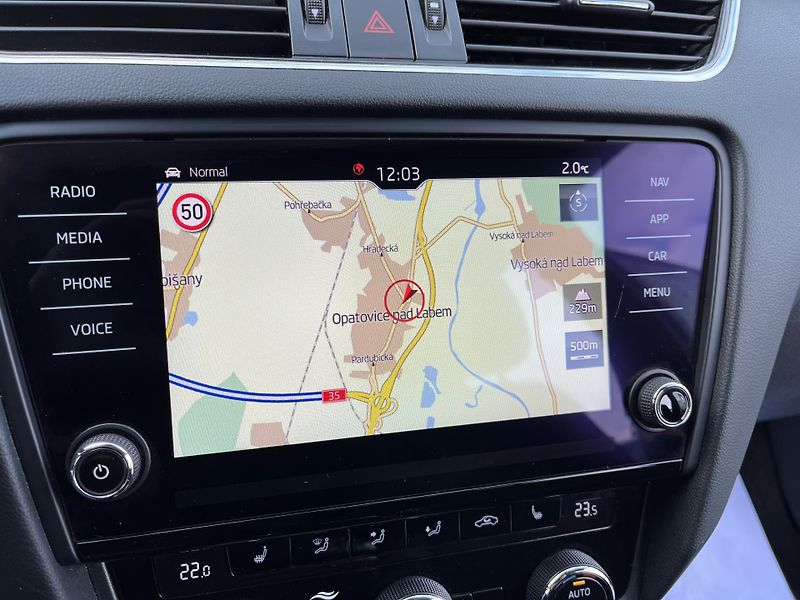 Škoda Octavia (2020) 2.0TDI 110KW*NEZ.TOPENÍ*TZ ! - fotka 16 z 38