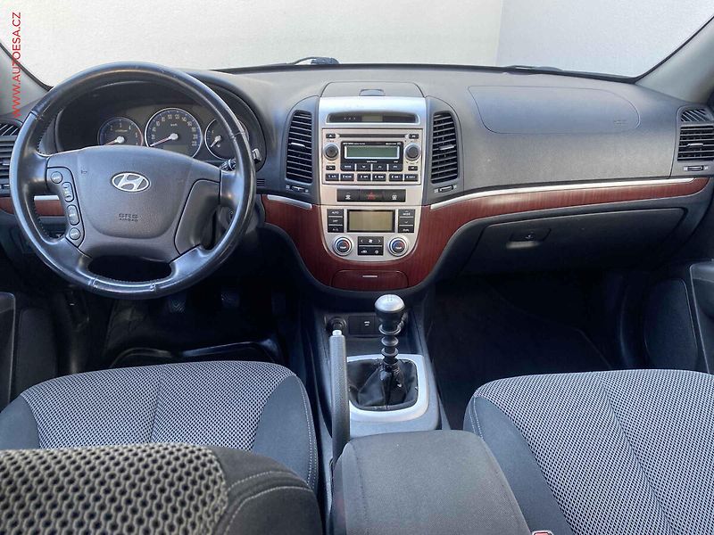 Hyundai Santa Fe (2007) 2.2CRDi 4x4, ČR, AC. STK4/28 - fotka 8 z 16