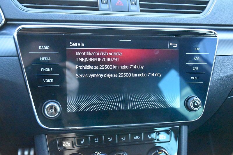 Škoda Superb (2023) Combi Sportline 1.5 TSI 110kW - fotka 22 z 35