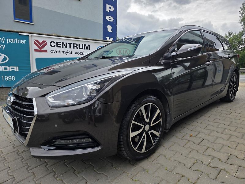 Hyundai i40 1.7-1.MAJITEL-DPH-FA SERVIS - fotografie inzerátu