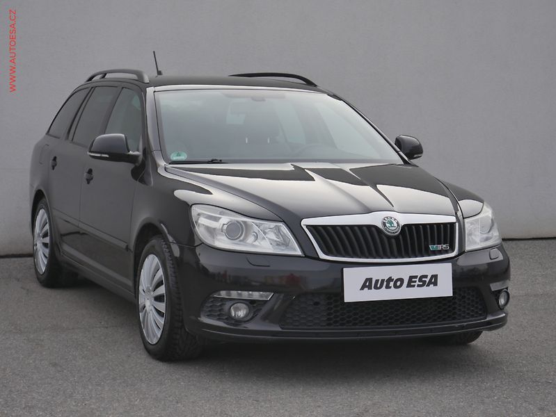 Škoda Octavia (2011) 2.0 TDi, RS, DSG, bixen - fotografie inzerátu