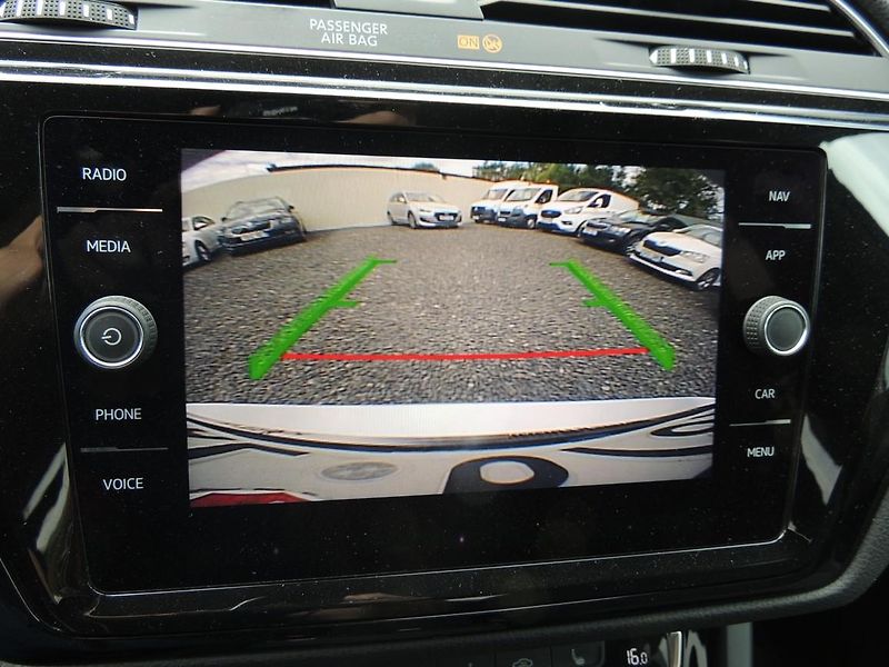 Volkswagen Touran (2018) 1.4TSi,110kw,7míst,Top výbava, - fotka 53 z 55