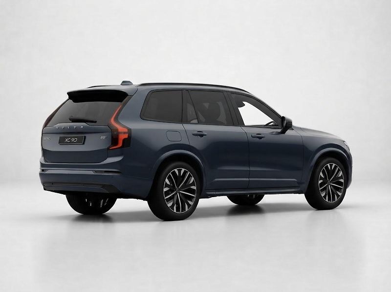 Volvo XC90 (2026) B5 AWD PLUS DARK Rezervace - fotka 5 z 18