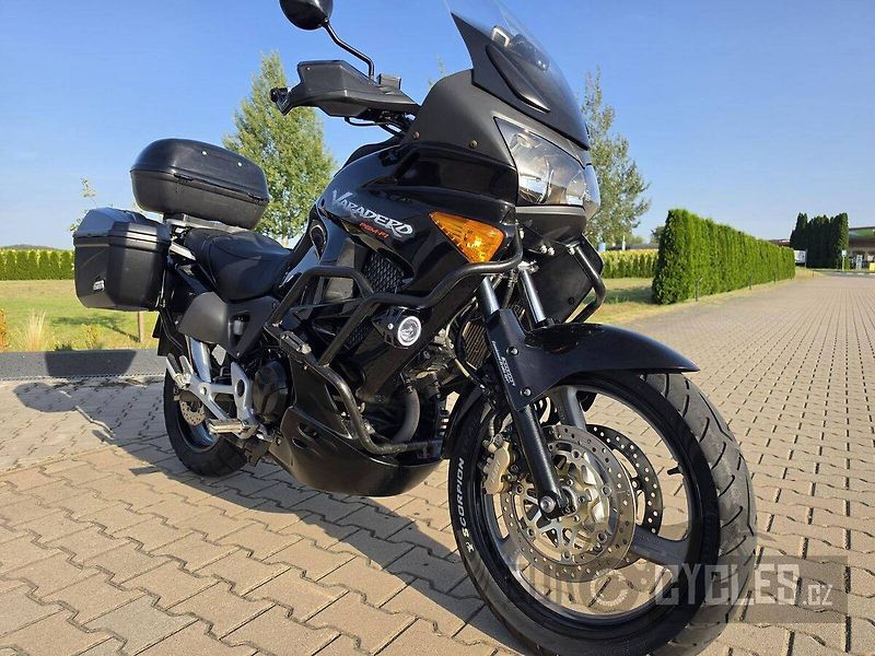 Honda XL 1000 V Varadero (2004) - fotka 2 z 17