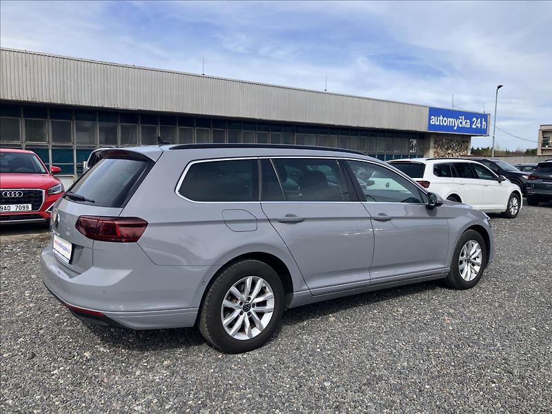 Volkswagen Passat 2,0 TAŽNÉ, KEYLESS, EL.KUFR - fotka 5 z 36