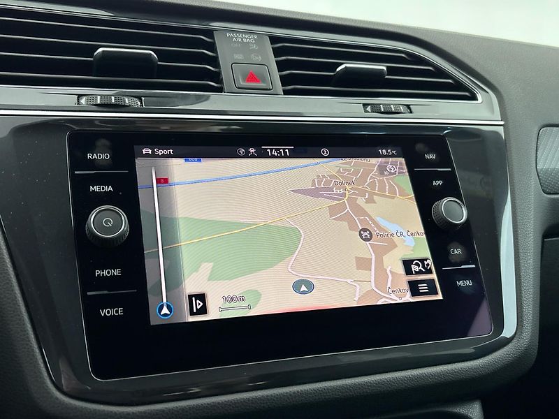 Volkswagen Tiguan R-Line 4MOT DSG - fotka 26 z 31