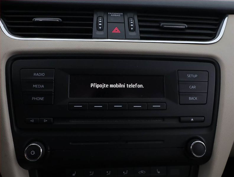 Škoda Octavia (2013) Elegance 1.6 TDI, Serv.kniha - fotka 11 z 14