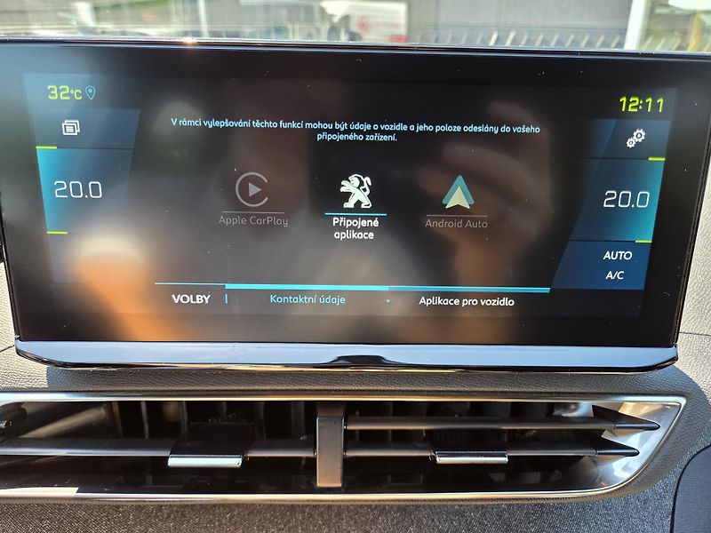 Peugeot 3008 (2023) 1.6 PHEV 165 ALLURE PACK EAT8 - fotka 20 z 32