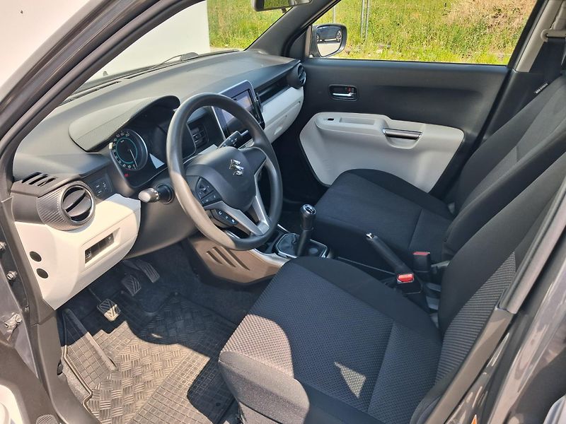 Suzuki Ignis 1,2 DualJet Premium - fotka 11 z 20