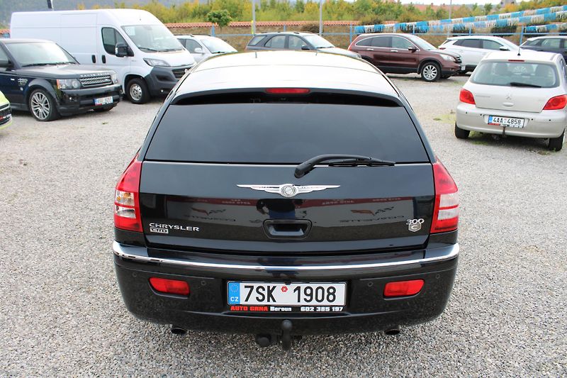 Chrysler 300C (2008) 3,0CRD KŮŽE NAVI XENON ALU - fotka 6 z 17