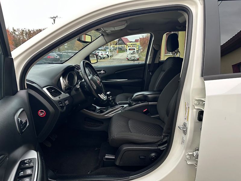Fiat Freemont (2012) 2.0 M-JTD  7míst/Tempomat - fotka 12 z 39