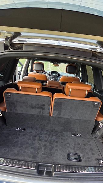 Mercedes-Benz GLS (2019) 4.7 /335kW - fotka 35 z 39