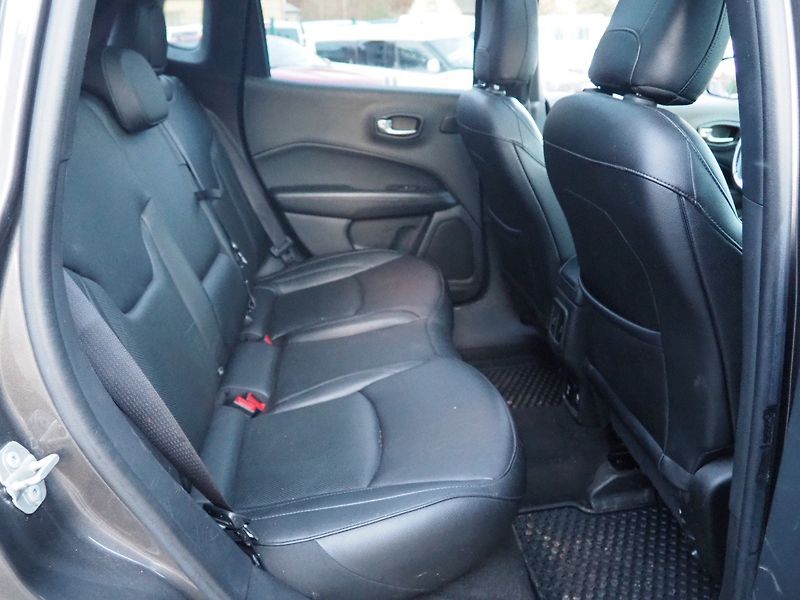 Jeep Compass (2021) 1.3iPHEV 4Xe 177kW S AT,PANO - fotka 18 z 36