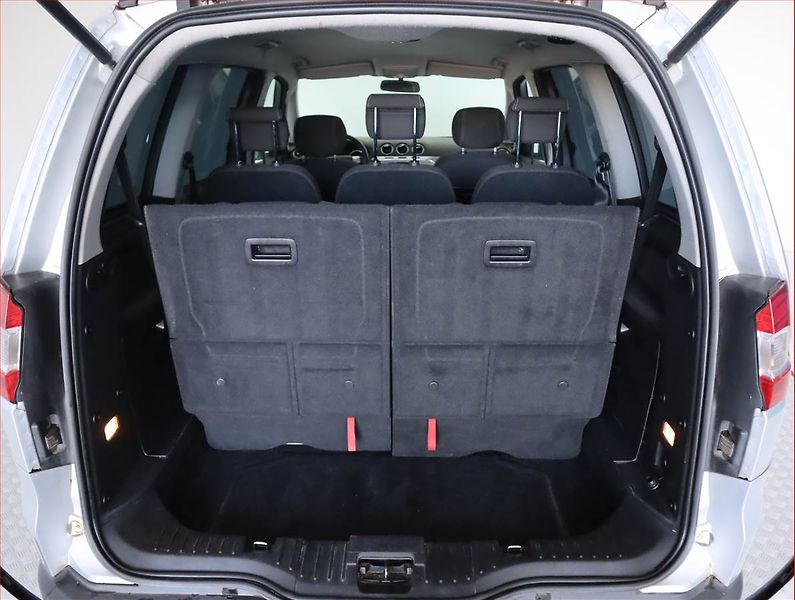 Ford Galaxy (2011) 1.6 TDCi, 7 míst, Navi - fotka 14 z 18