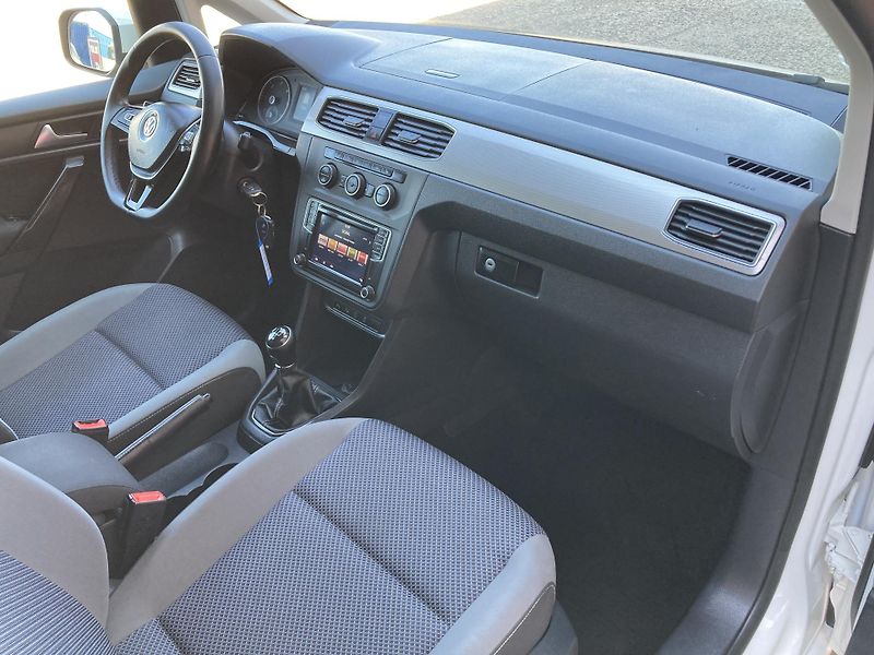 Volkswagen Caddy (2019) MAXI 2,0TDi HIGHLINE rozvody - fotka 14 z 20