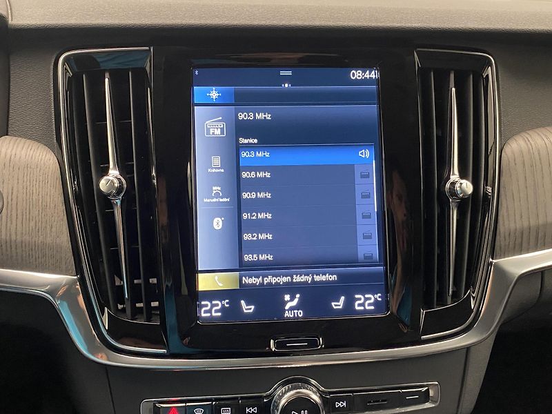 Volvo V90 CC B4 AWD MOMENTUM REZERVACE - fotka 44 z 53