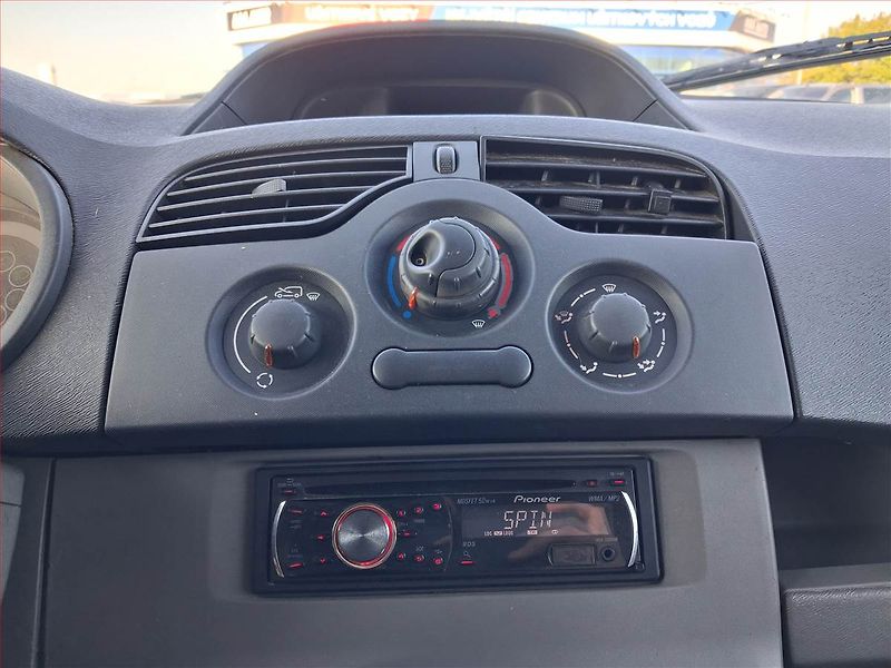 Renault Kangoo (2010) 1.5 dCi, ČR - fotka 9 z 13