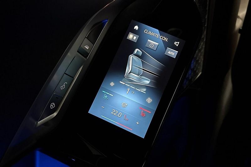 BMW i7 xDrive60 - fotka 24 z 28