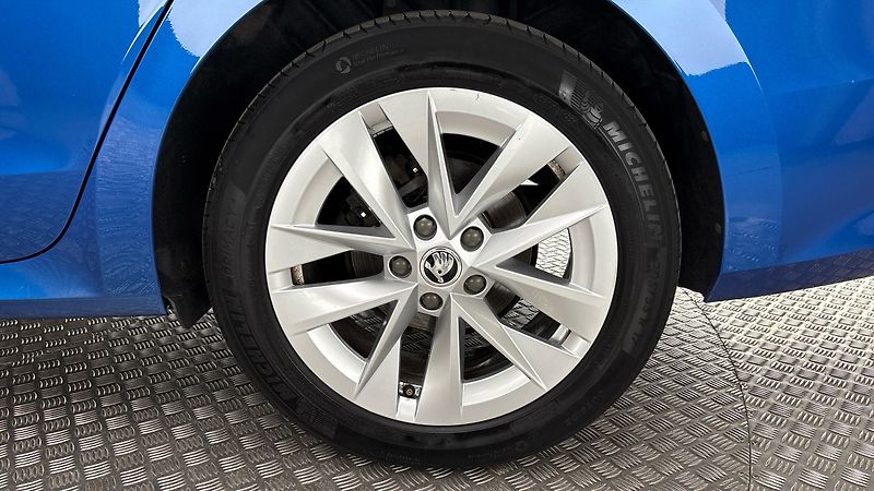 Škoda Octavia 1.0 TSI Style Combi - fotka 19 z 26