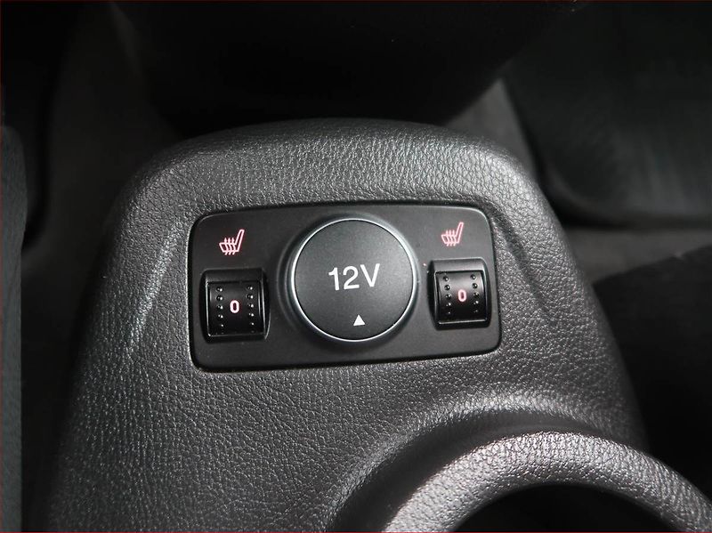 Ford Tourneo Connect (2017) Maxi Titanium 1.5 TDCi, 7Míst - fotka 24 z 25