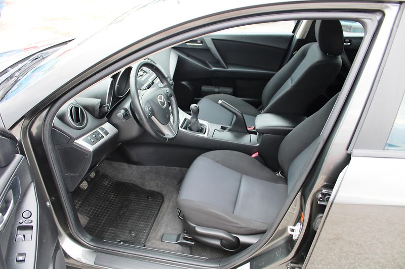 Mazda 3 (2010) REZERVACE - fotka 9 z 15