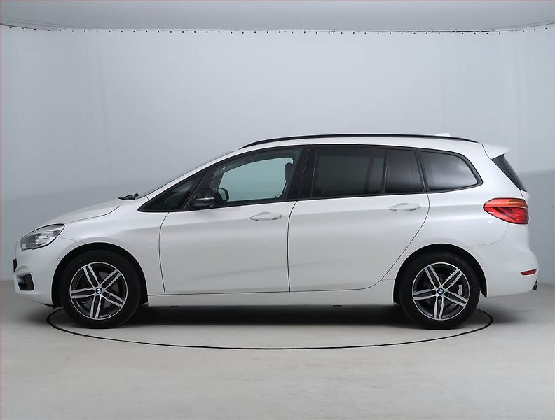 BMW Řada 2 (2015) 218d Gran Tourer, Automat - fotka 3 z 21