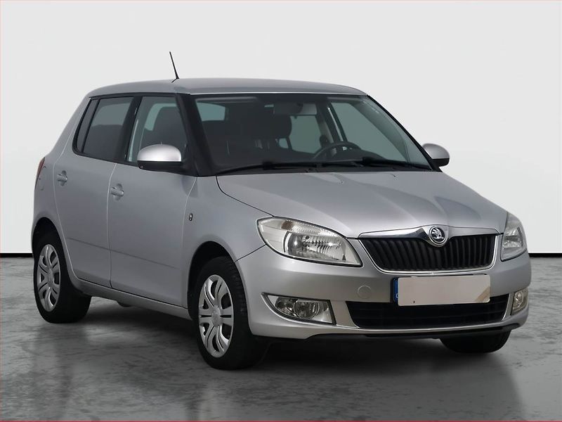 Škoda Fabia (2014) Ambiente 1.2 TSI, Serv.kniha - fotografie inzerátu