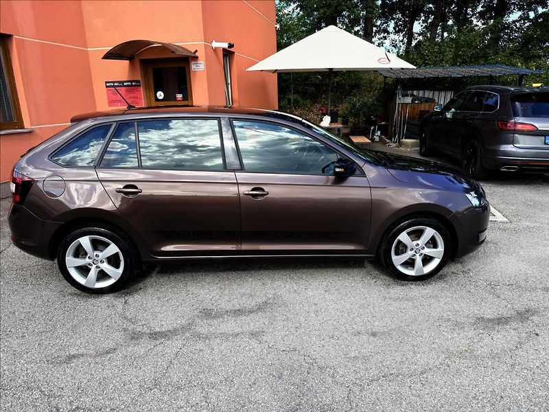 Škoda Rapid 1,2 TSi STYLE PLUS ČR - fotka 4 z 30