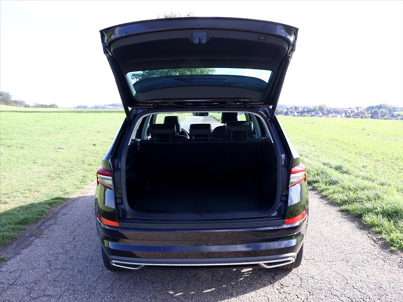 Škoda Kodiaq 2,0 TDI 147kW 4x4 DSG L&K DPH - fotka 9 z 44