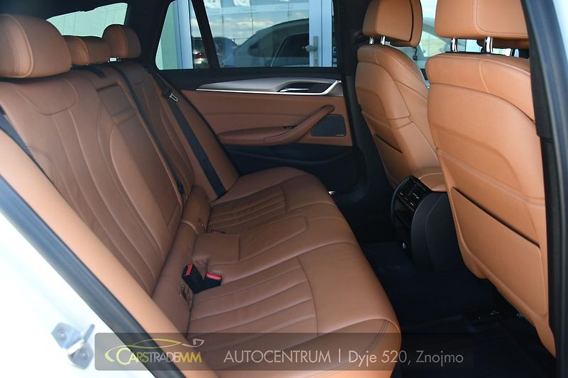 BMW Řada 5 530xD M-SPORT H&K HUD ACC PANO - fotka 13 z 51