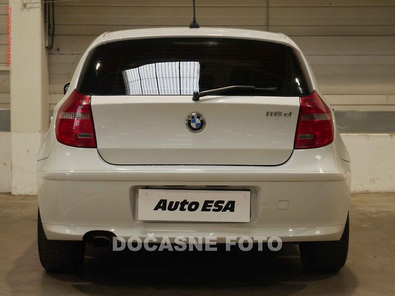BMW Řada 1 (2010) 116 d, autoAC, STK9/28 - fotka 5 z 18