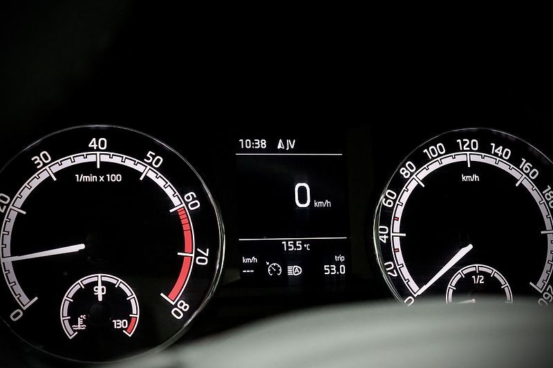 Škoda Octavia 3 FL Combi 1.5 TSI 110 kW - fotka 22 z 35