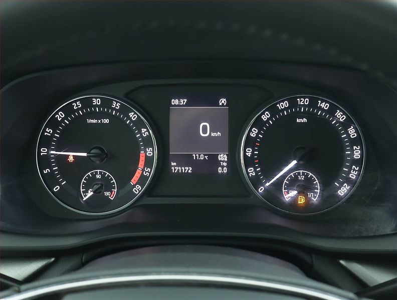 Škoda Octavia (2021) Style 2.0 TDI, Tempomat - fotka 11 z 15