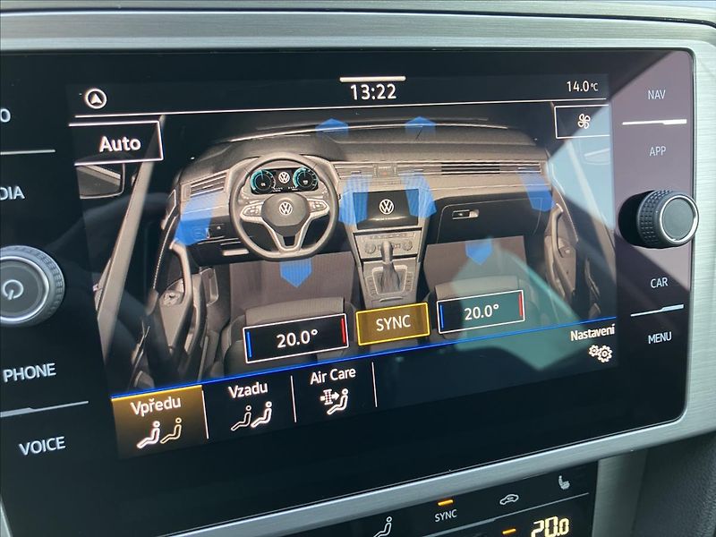 Volkswagen Passat 2,0 TAŽNÉ, KEYLESS, EL.KUFR - fotka 18 z 30
