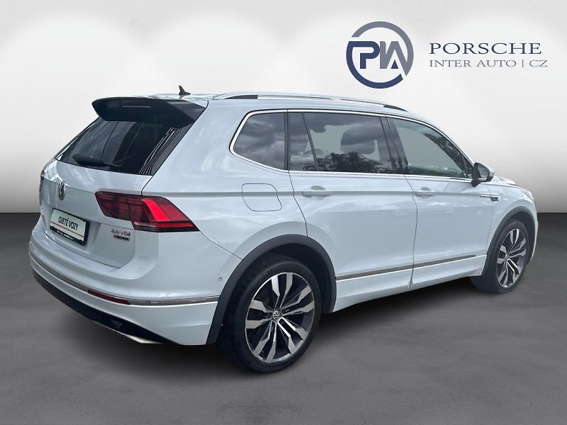Volkswagen Tiguan 2.0 TDI HL 4x4 R line 140 kW 7 - fotka 2 z 30