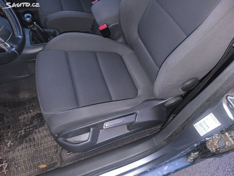 Volkswagen Golf Plus TDI BEZ DPF,120KM,PĚKNÝ,VÝBAVA - fotka 20 z 29
