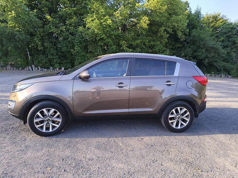 Kia Sportage (2015) - fotka 2 z 22
