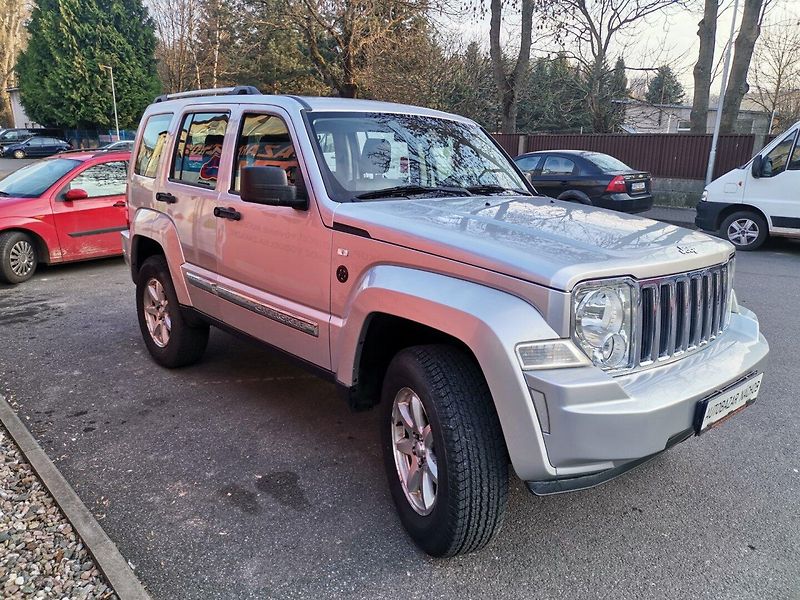 Jeep Cherokee (2009) 2.8CRD 130kw AUT 4x4 Tažné ČR - fotka 6 z 31