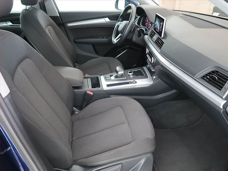 Audi Q5 (2020) design 40 TDI - fotka 9 z 24