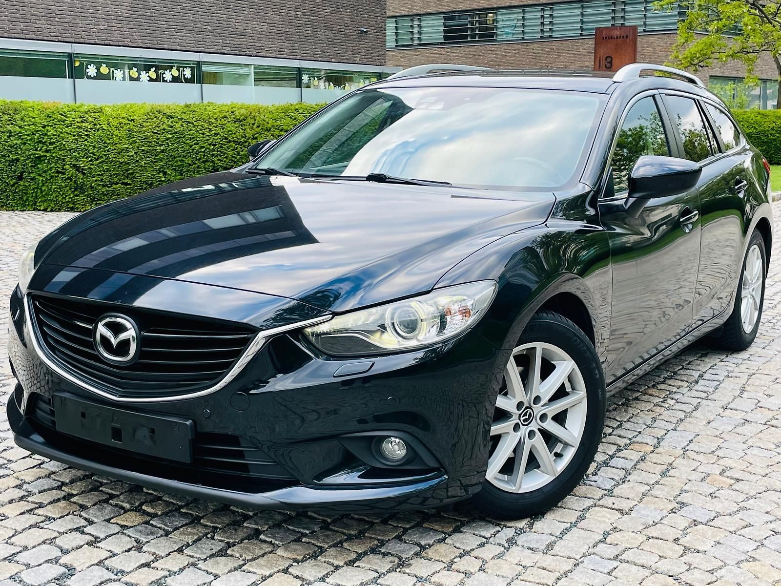 Mazda 6 2.0i 121KW MAN TAŽNÉ SERVISKA