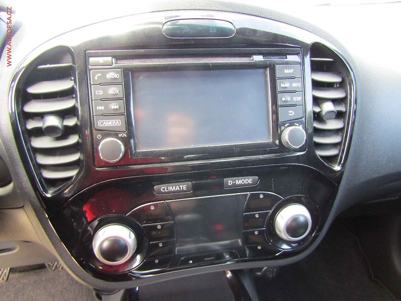 Nissan Juke (2015) 1.2DiG-T, Navigace, AC - fotka 11 z 18