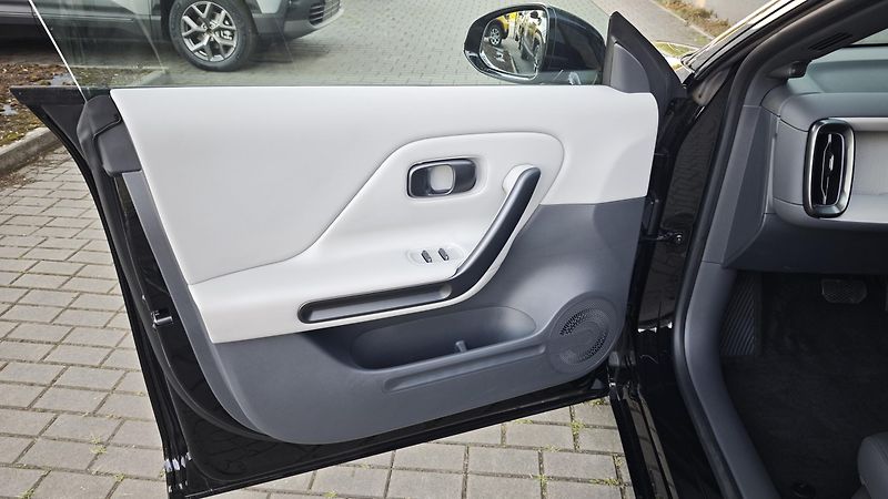Leapmotor B05 (2026) Design 67kW EV - fotka 22 z 44