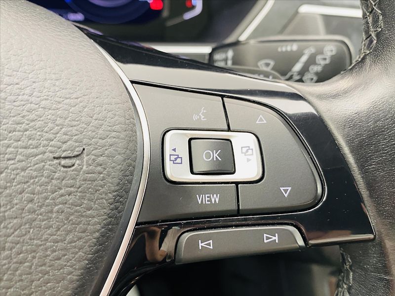 Volkswagen Tiguan 2,0 TDI DSG 4x4 Highline - fotka 14 z 24