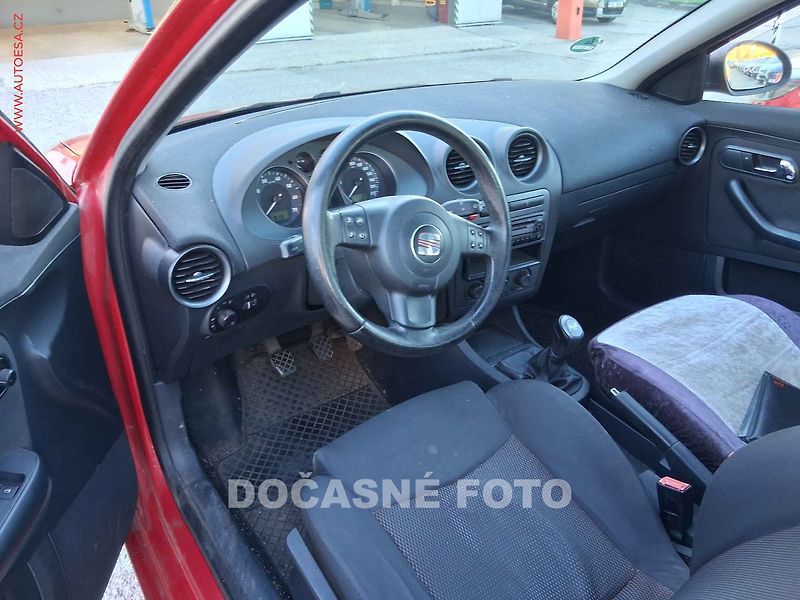 Seat Ibiza (2007) 1.4 16V, 2.maj, Sport, AC - fotka 3 z 3