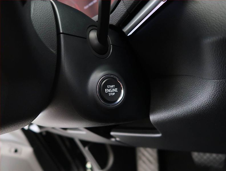 Škoda Karoq (2022) 1.5 TSI, digi klima - fotka 26 z 28