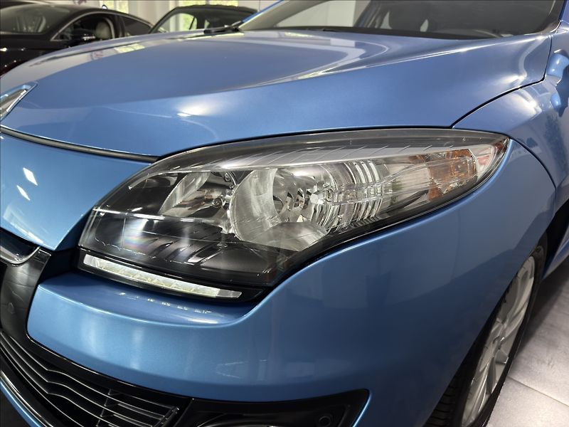 Renault Mégane 1,2   TCe 130 PARIS DELUXE TOP - fotka 36 z 42