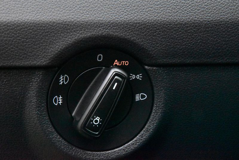 Škoda Octavia 1.4 TSi G-TEC STYLE, NAVI, LED - fotka 11 z 48