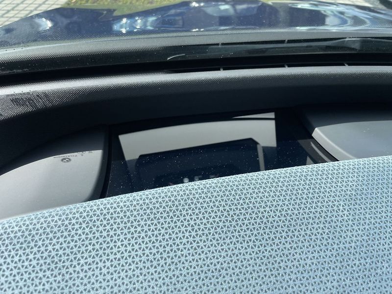 BMW Ostatní xDrive40 H&K REZERVACE - fotka 36 z 43