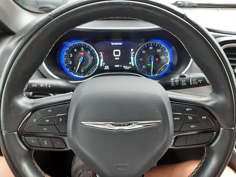 Chrysler Pacifica (2019) 3,6L SPORT, REZERVACE - fotka 27 z 48